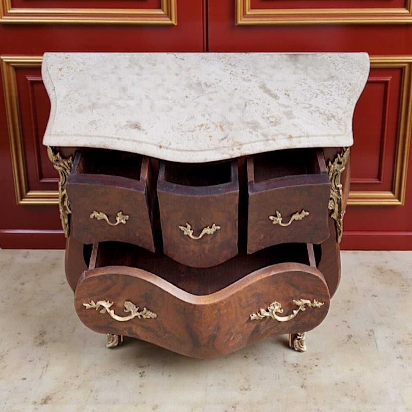Verführerische Barock Kommode – Massivholz, Intarsien & Bronze-Details