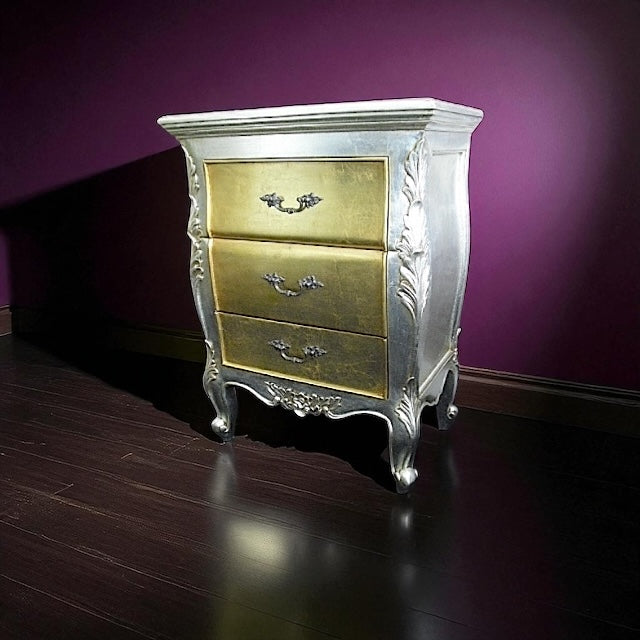 Stilvolle Barock Kommode – Mahagoni, Silber & Gold-Veredelung