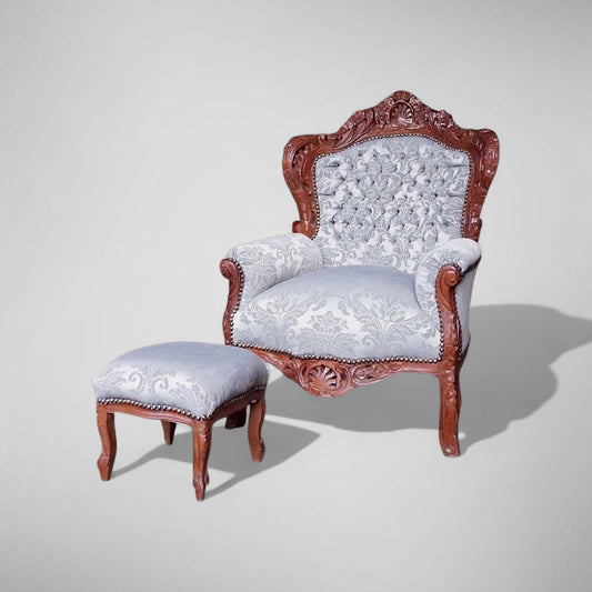 Thron-Sessel Barock: Monumentales Sessel-Ensemble – Dunkles Holz mit Barockstoff
