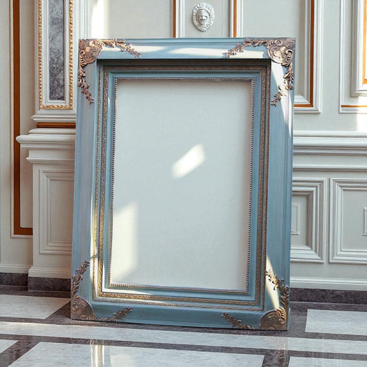 Grüner Barockthron: Majestätischer Salonspiegel in Türkis und Gold – Historisches Design