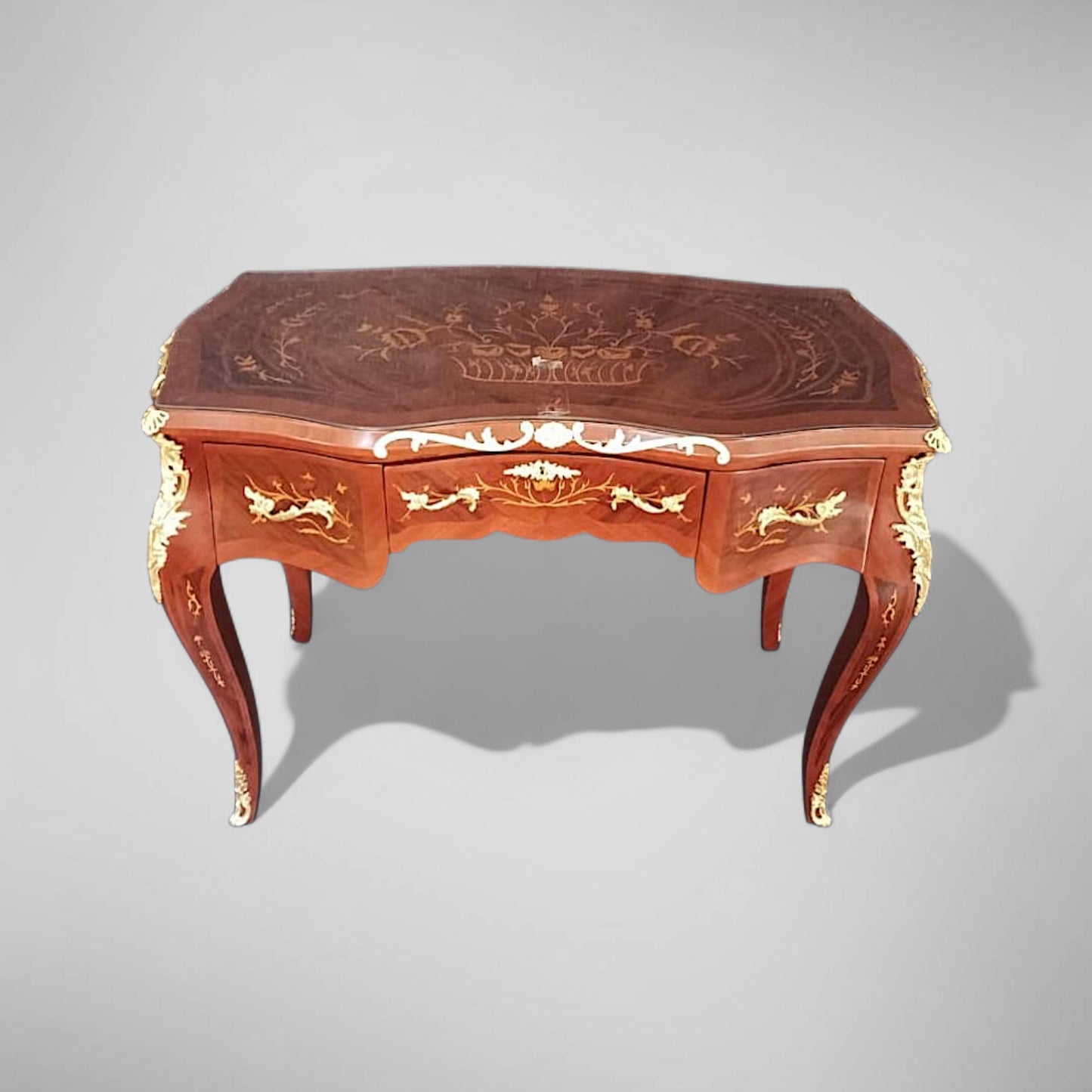Barock Schreibtisch – Intarsien, Geschwungen, Massivholz