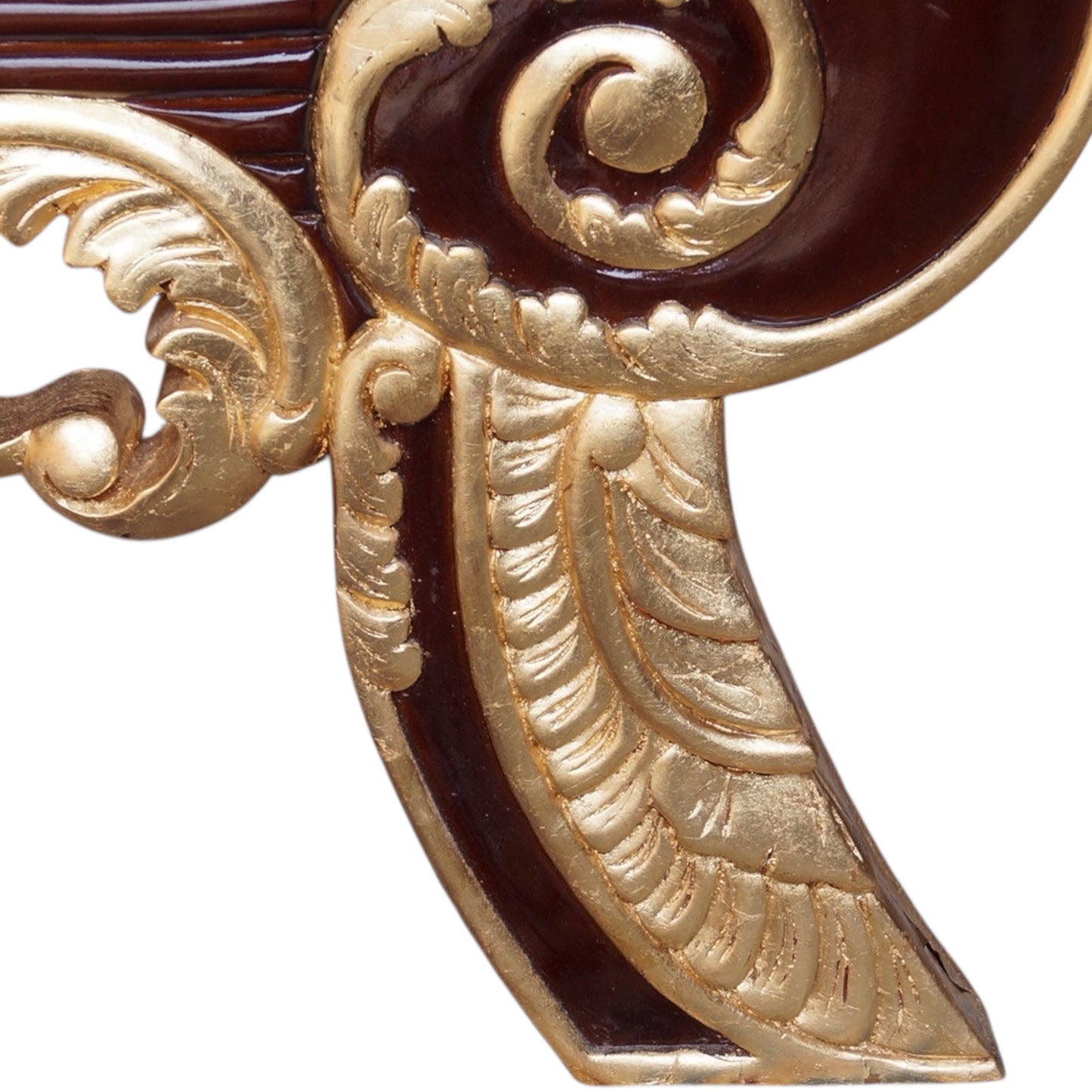 Mahagoni Mini-Sofa: Barock Akzent – Dunkelholz, Gold und Beige