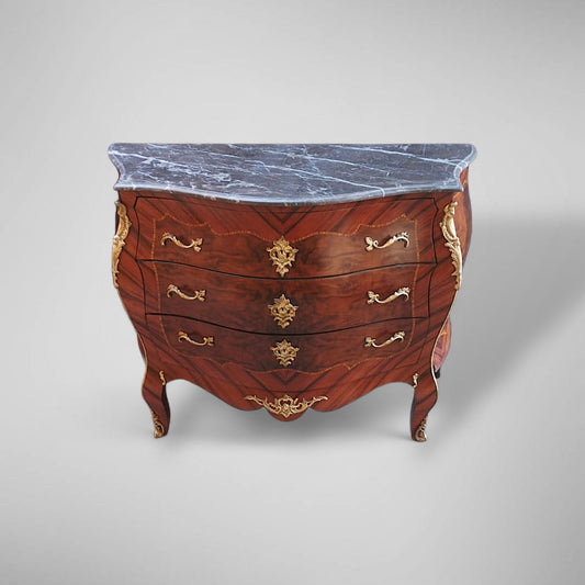 Majestätische Barock Kommode – Massivholz, Bronze-Verzierungen & Marmor