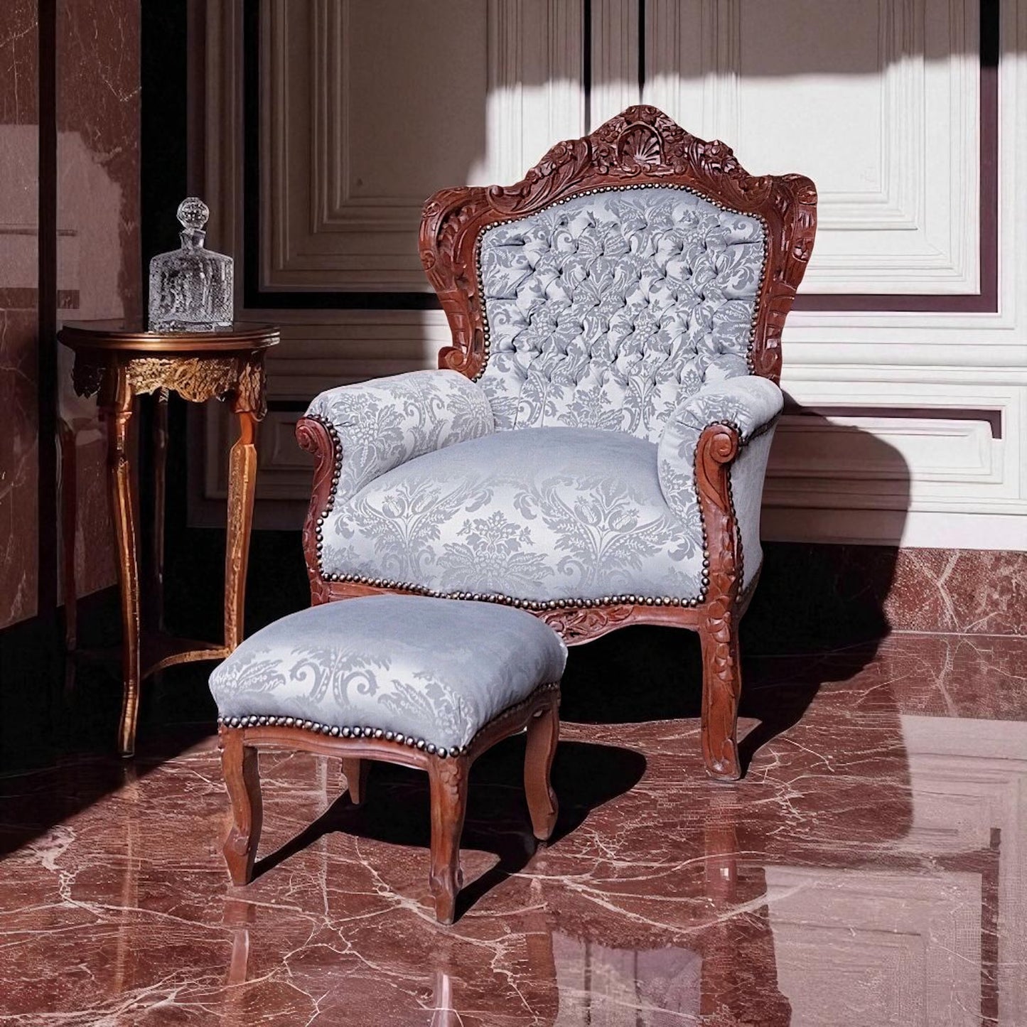 Thron-Sessel Barock: Monumentales Sessel-Ensemble – Dunkles Holz mit Barockstoff