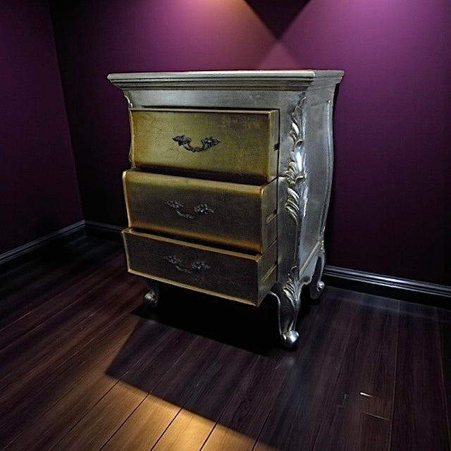Stilvolle Barock Kommode – Mahagoni, Silber & Gold-Veredelung